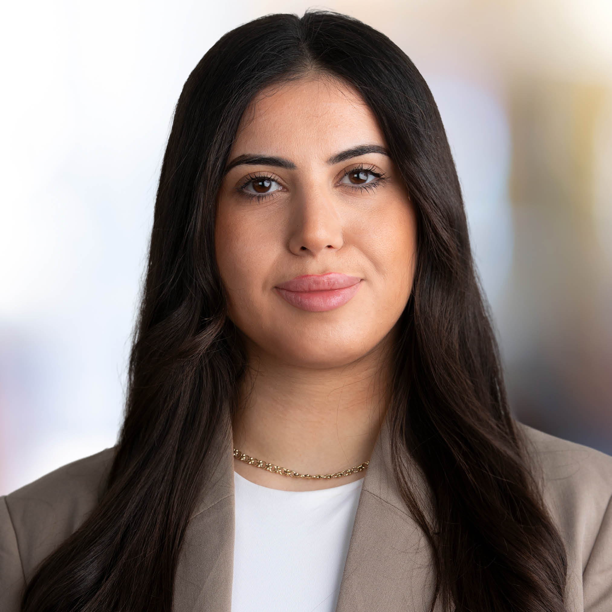 Ceren Ayhan (vikarierar för Philip Strådal) 