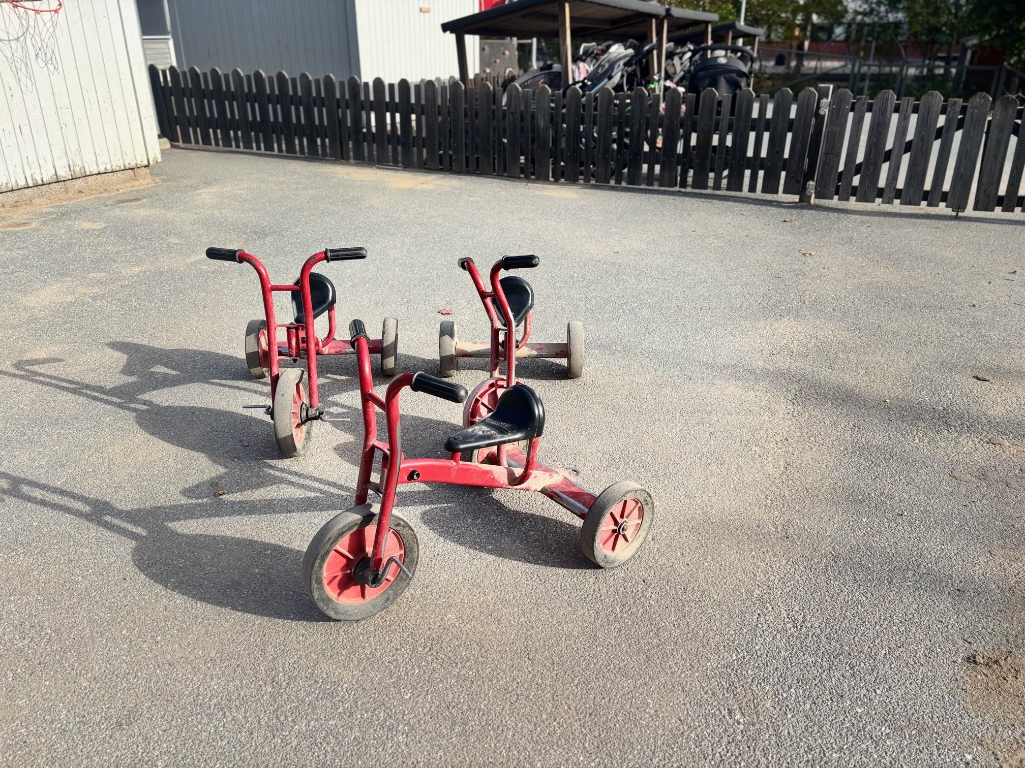  Tillsammans för en hållbar och lekfull förskolegård på Ebbas förskola 